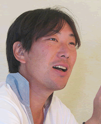 代表　間野　浩臣